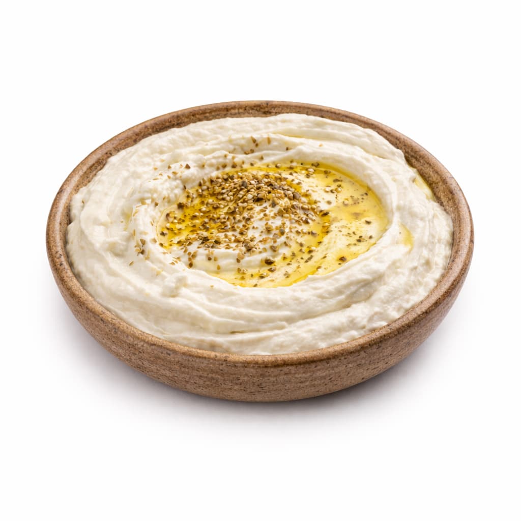 Labneh libanais crémeux à base de yaourt avec huile d’olive, spécialité mezze libanais à Paris